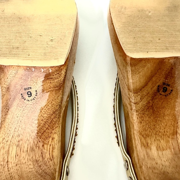 Woodies Leopard Print Women's Sandals with Gold Accents size 9 - Picture 6 of 7